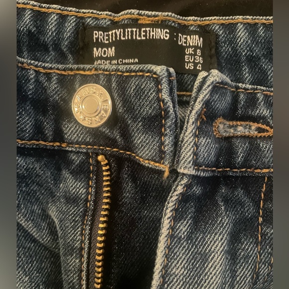 Brand new PLT knee rip mom jeans - Picture 3 of 3